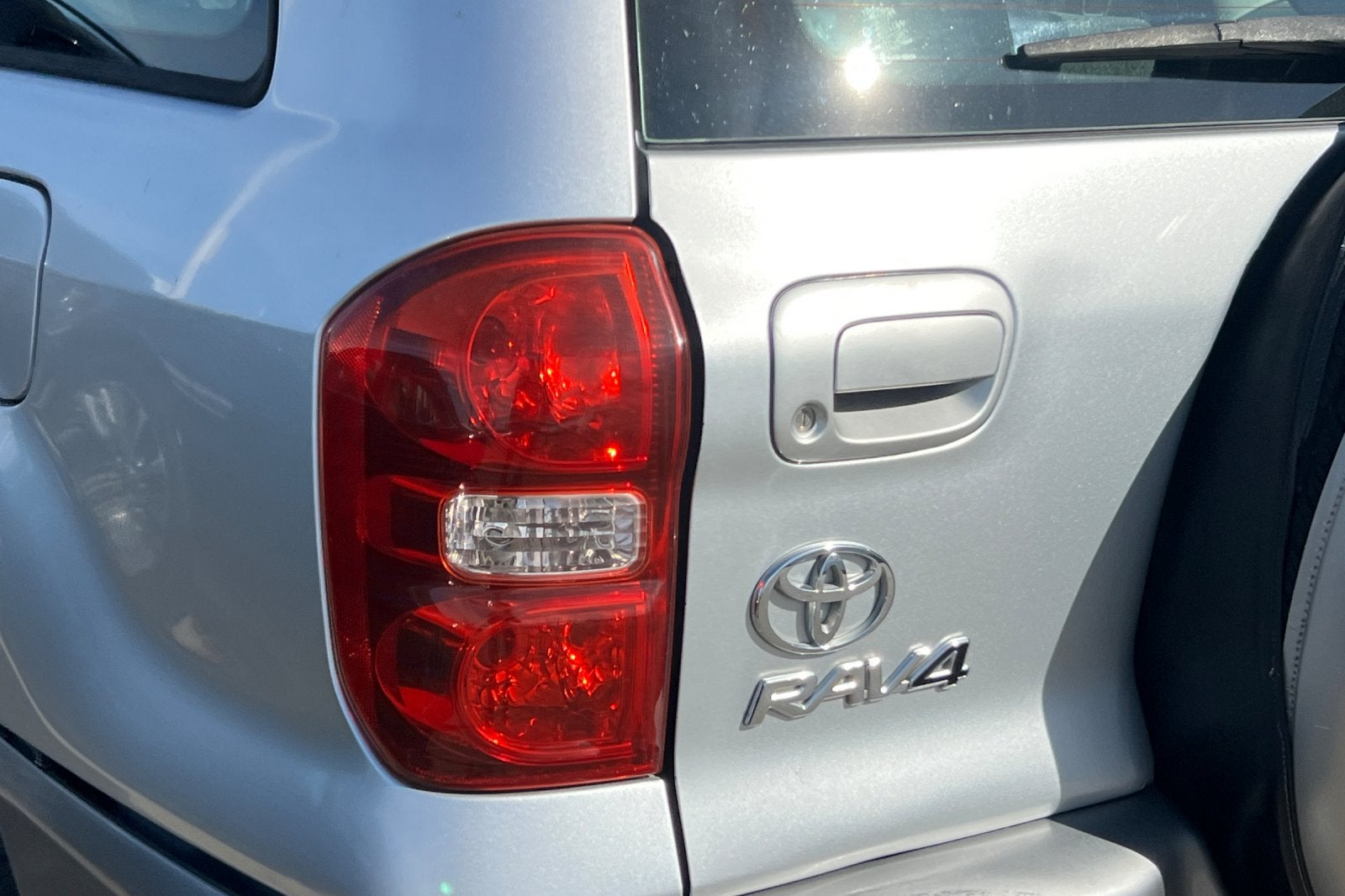 2005 Toyota RAV4 Base