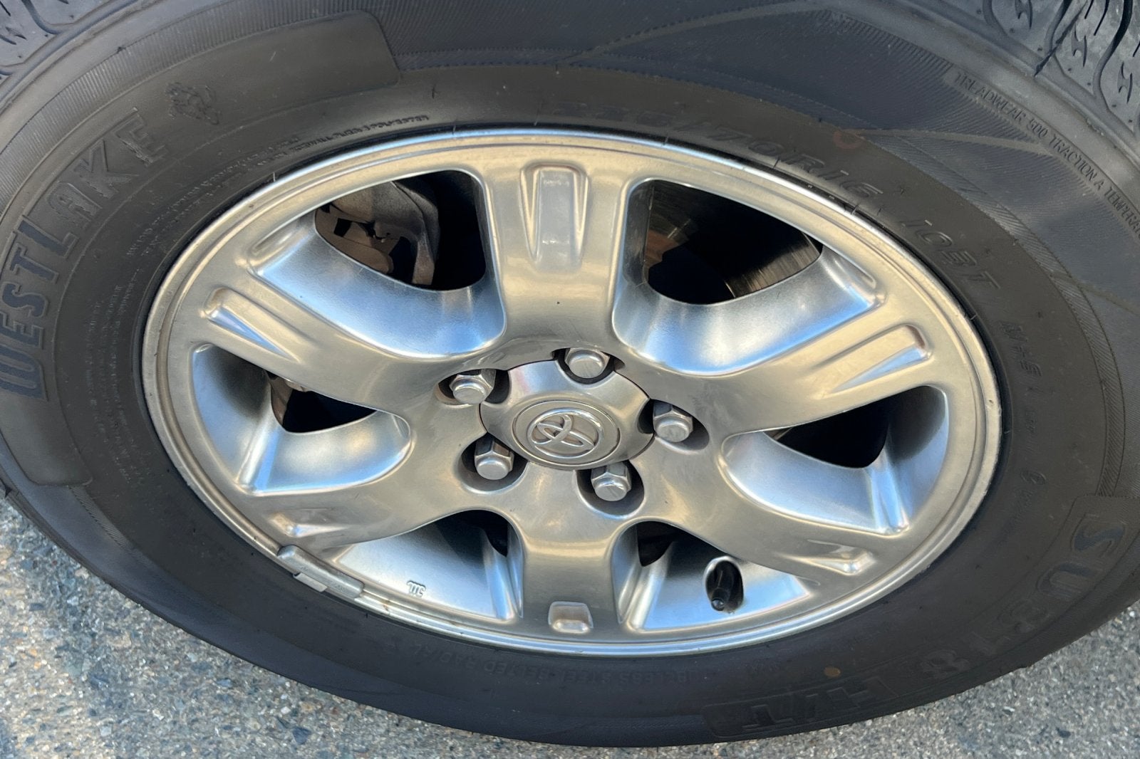 2005 Toyota Highlander Base