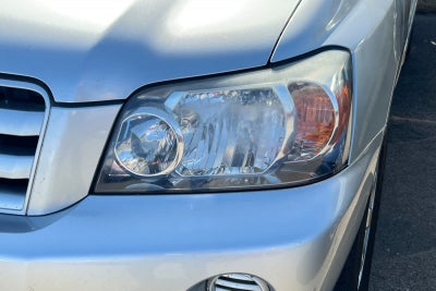 2005 Toyota Highlander Base