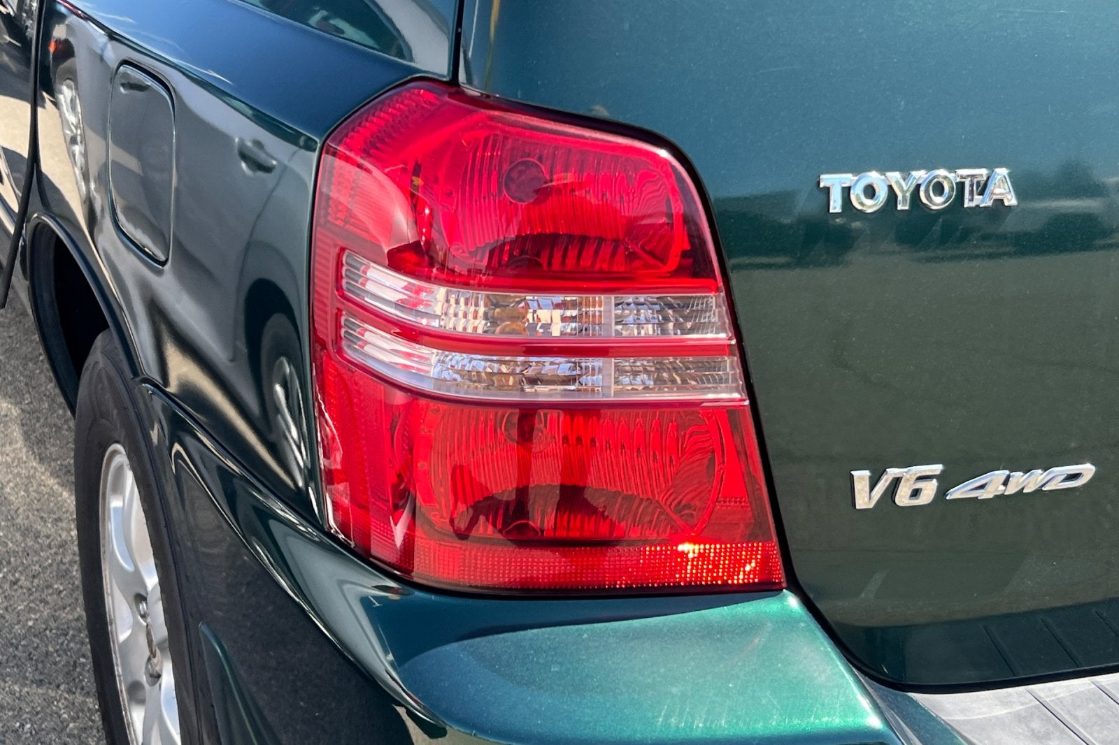 2001 Toyota Highlander Base