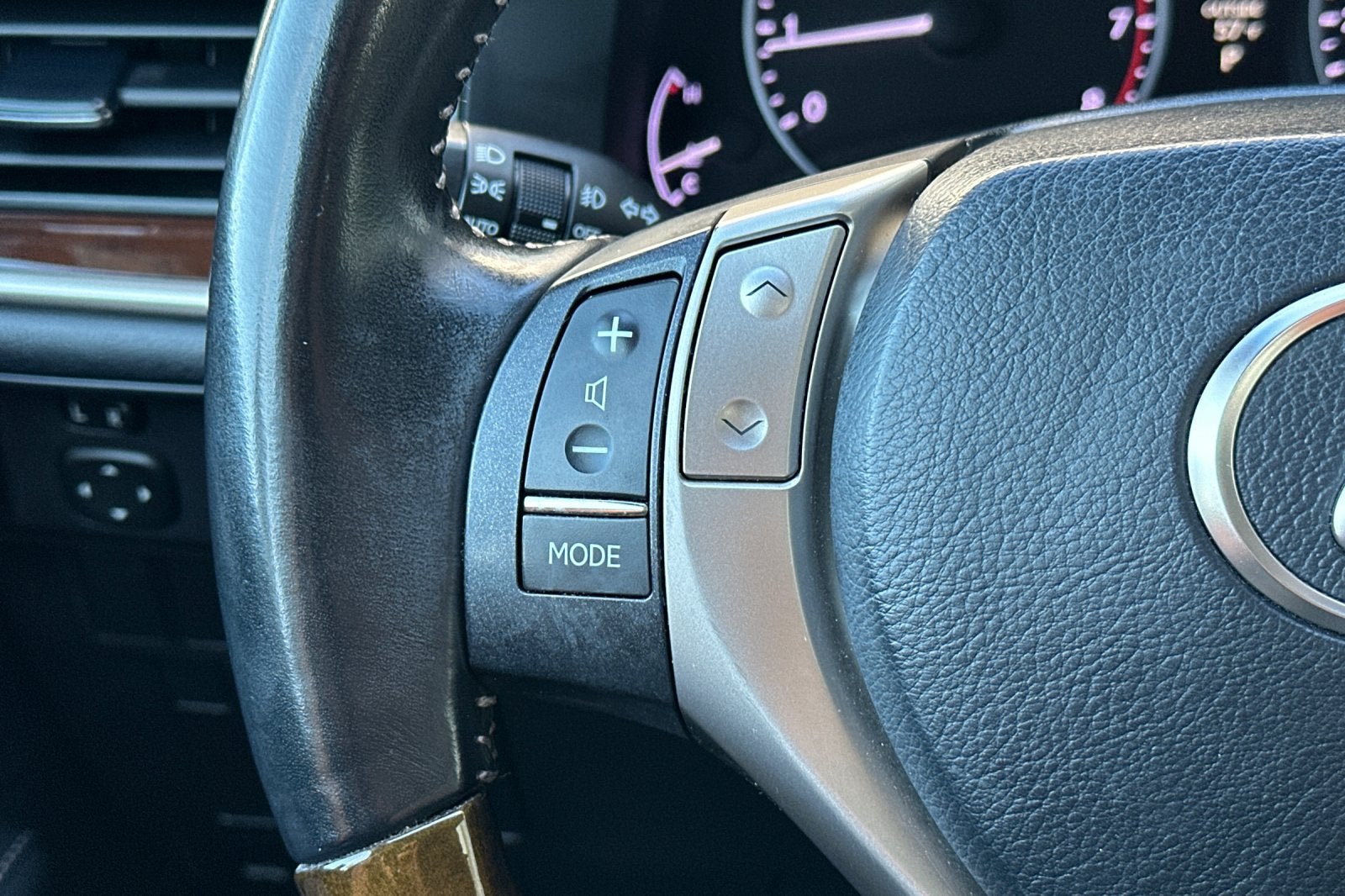 2013 Lexus ES 350 4dr Sdn