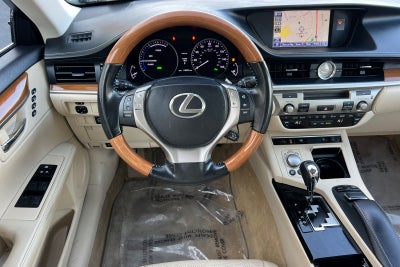 2014 Lexus ES 300h Hybrid
