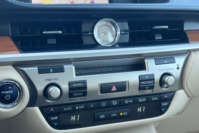 2014 Lexus ES 300h Hybrid