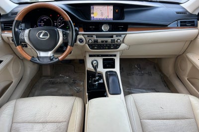 2014 Lexus ES 300h Hybrid
