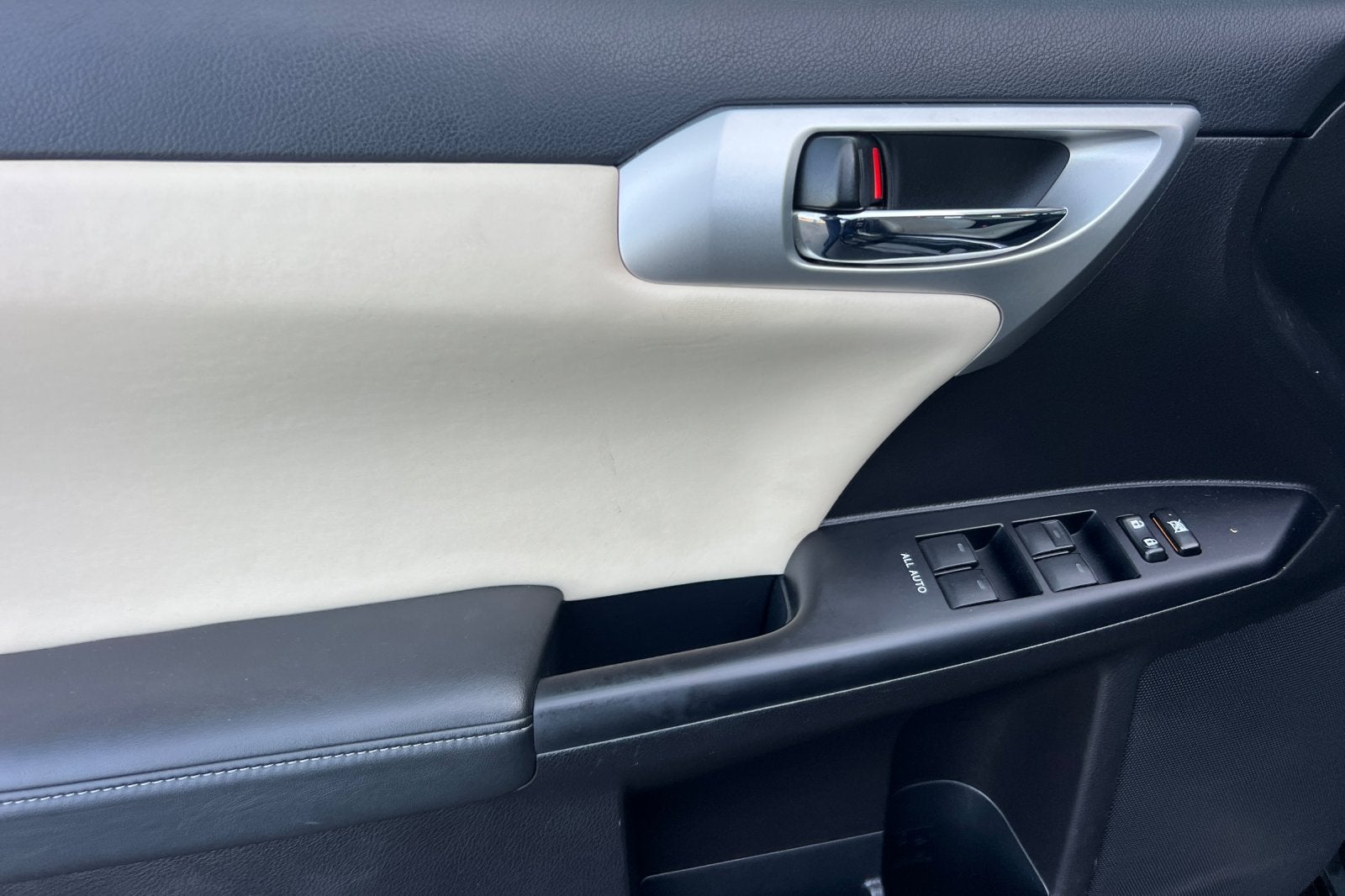 2013 Lexus CT 200h Hybrid