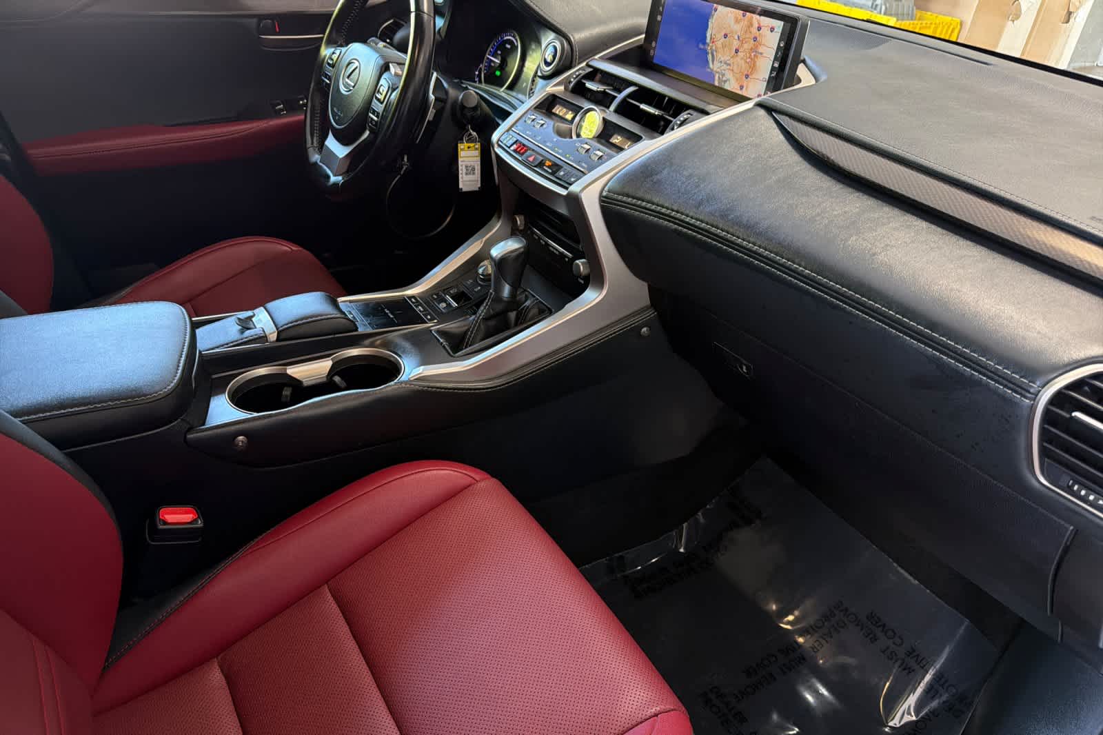 2021 Lexus NX 300h 