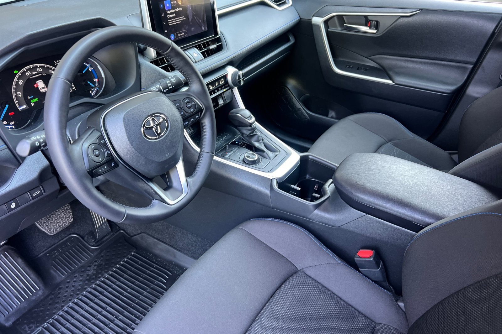 2025 Toyota RAV4 Hybrid SE