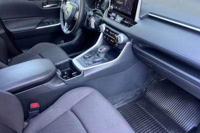 2025 Toyota RAV4 Hybrid SE
