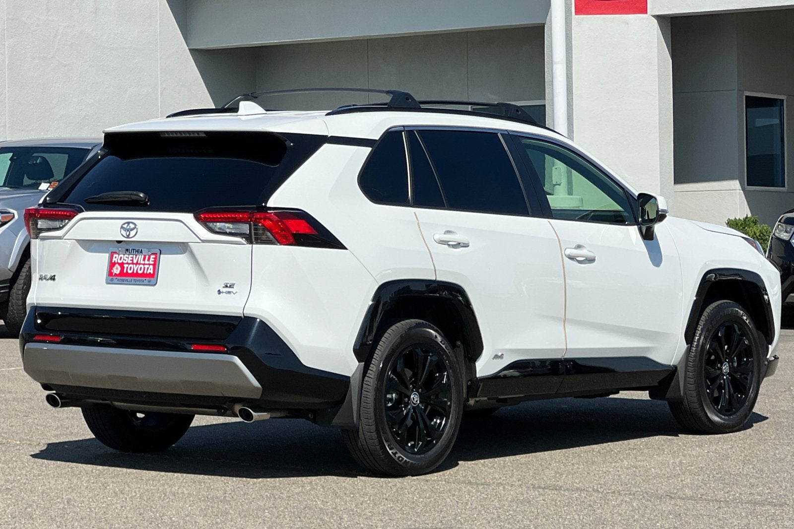 2025 Toyota RAV4 Hybrid SE