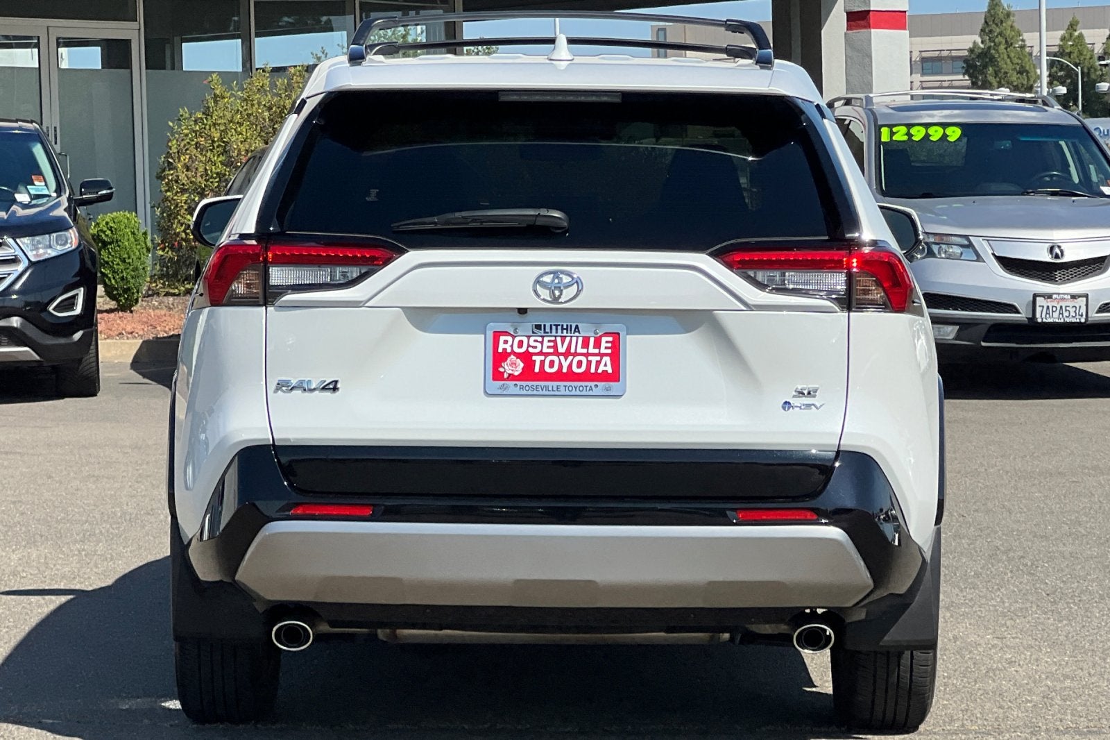 2025 Toyota RAV4 Hybrid SE