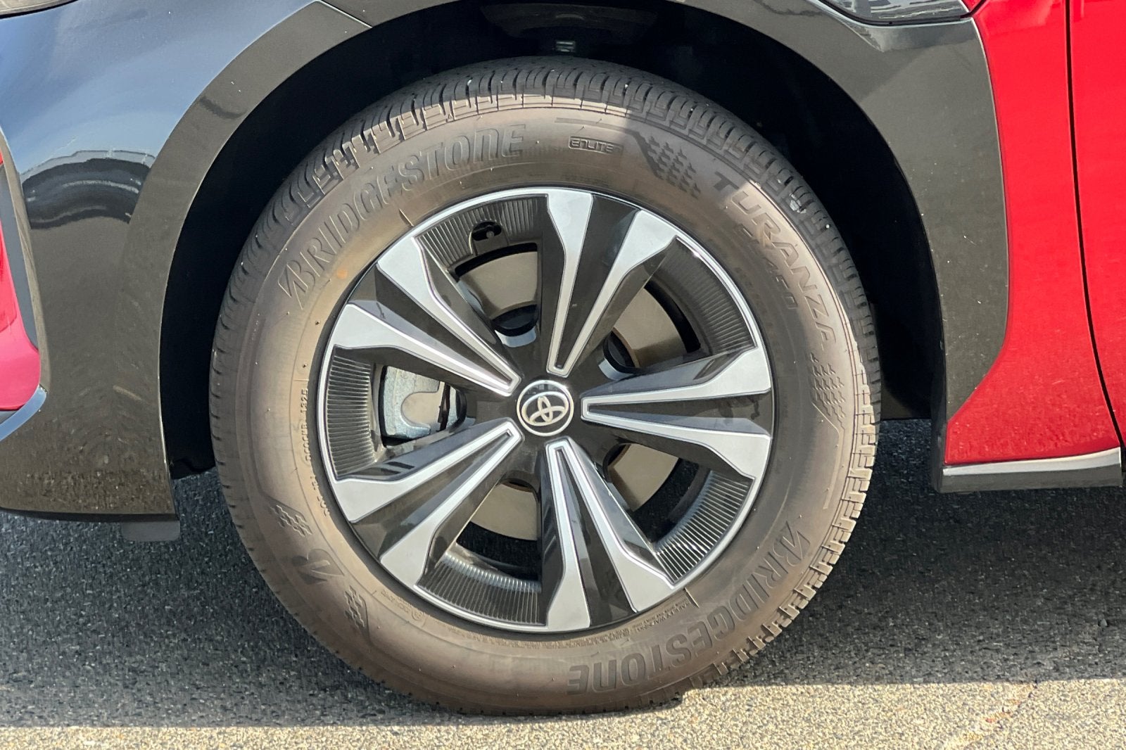 2025 Toyota bZ4X XLE