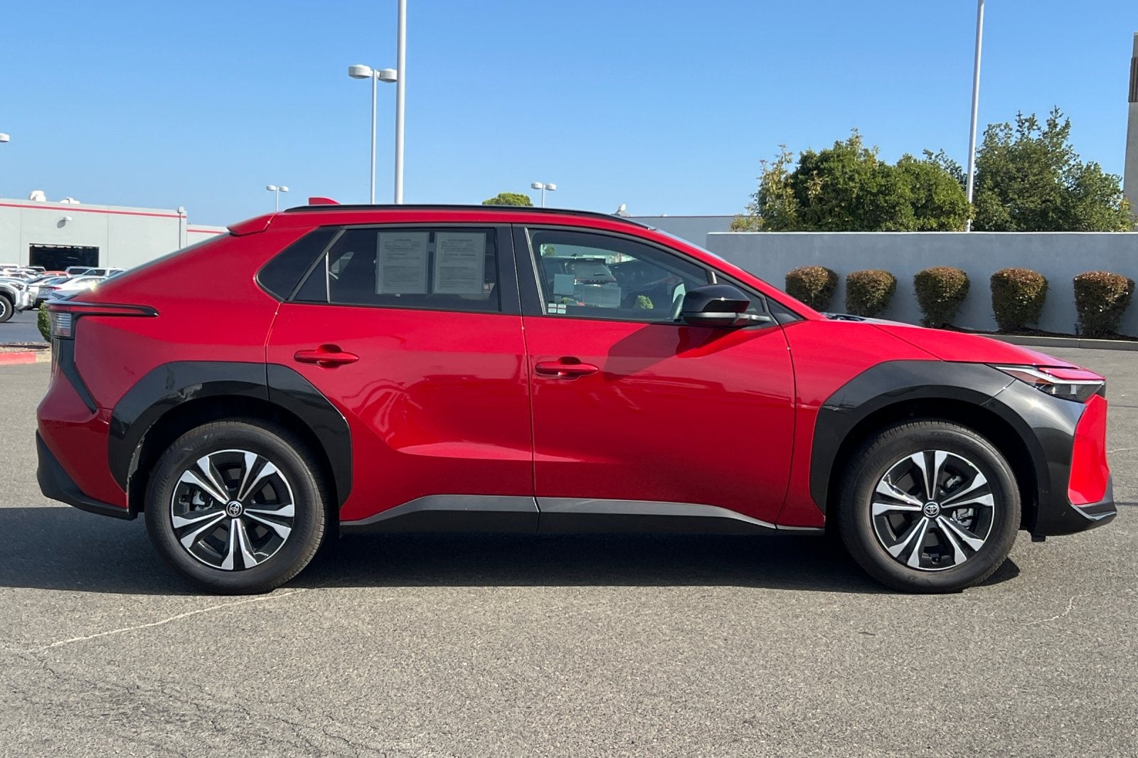 2025 Toyota bZ4X XLE