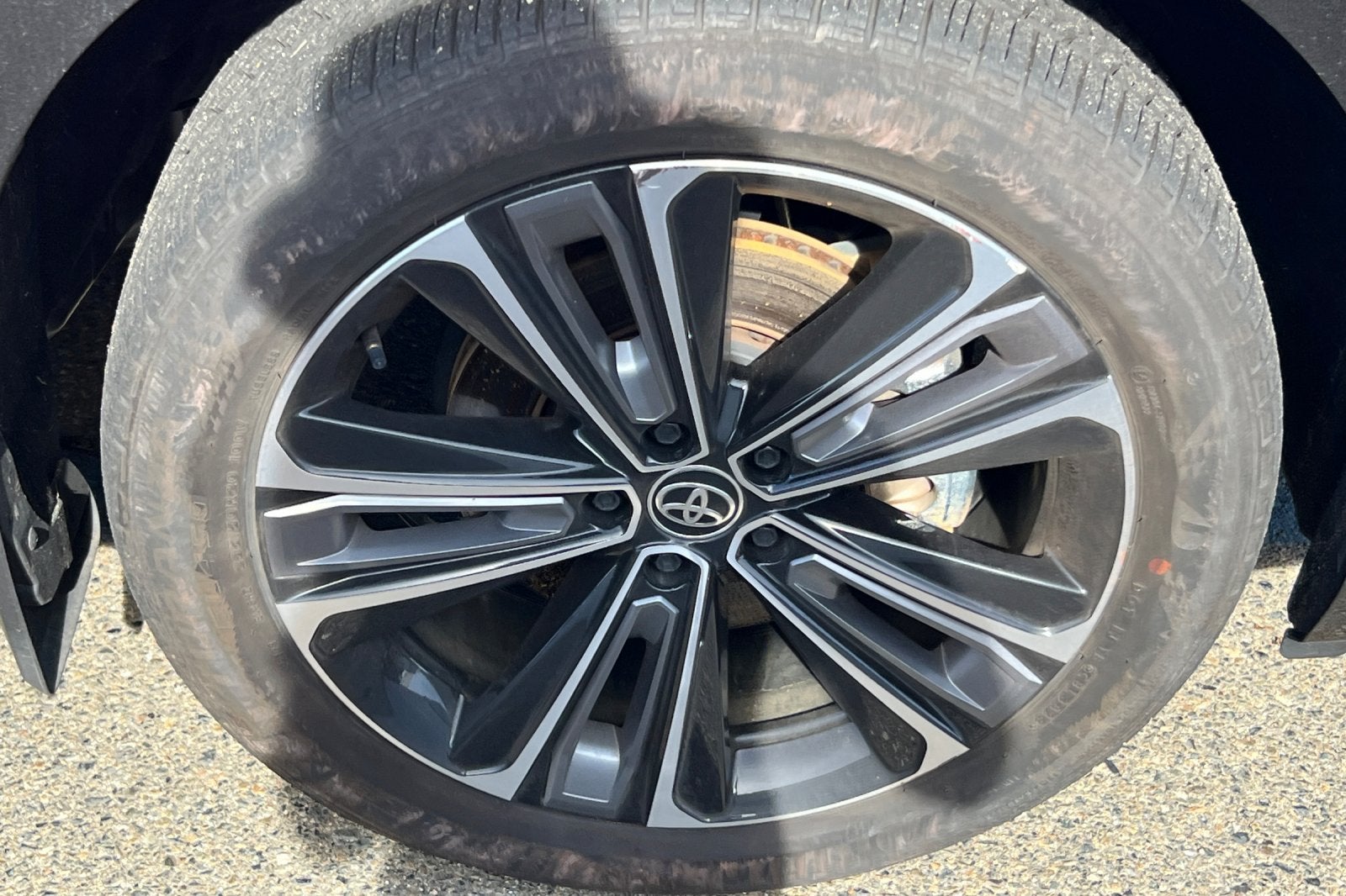 2023 Toyota bZ4X Limited