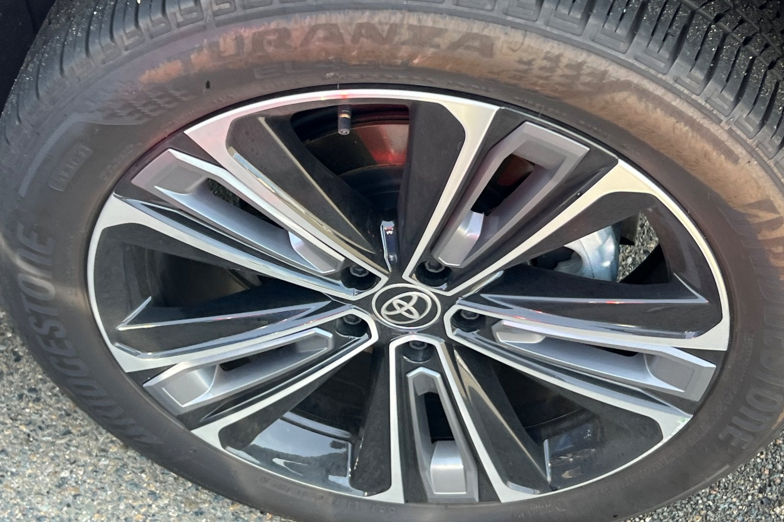 2023 Toyota bZ4X Limited