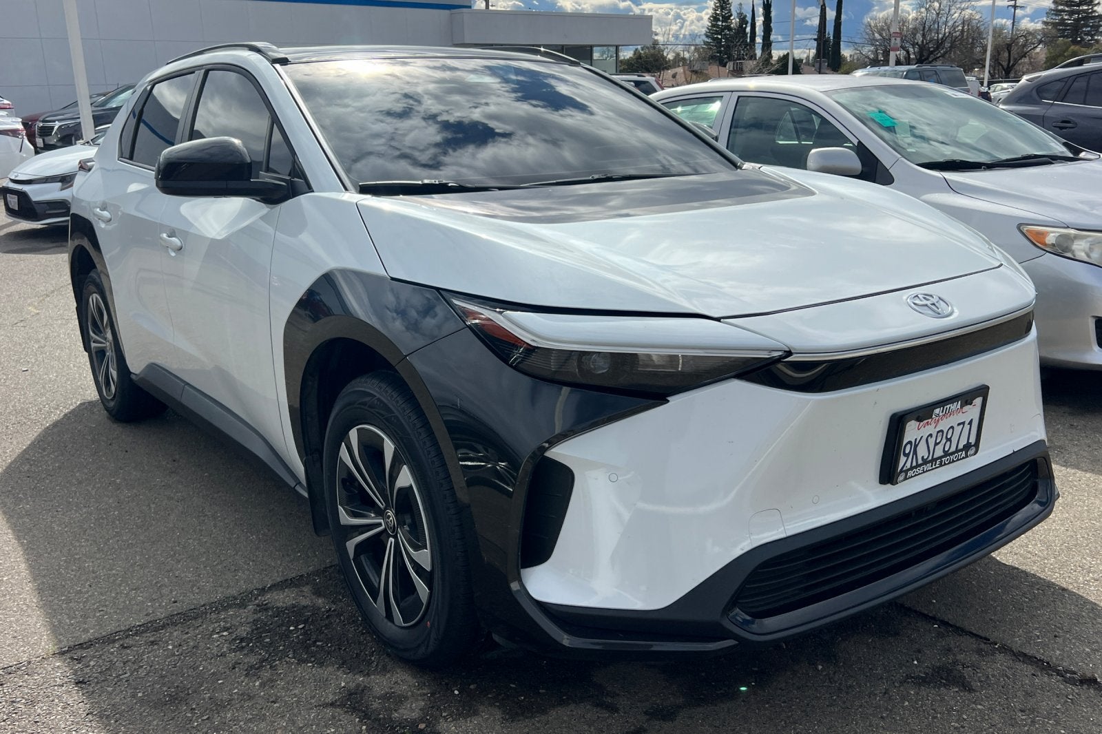 2023 Toyota bZ4X XLE