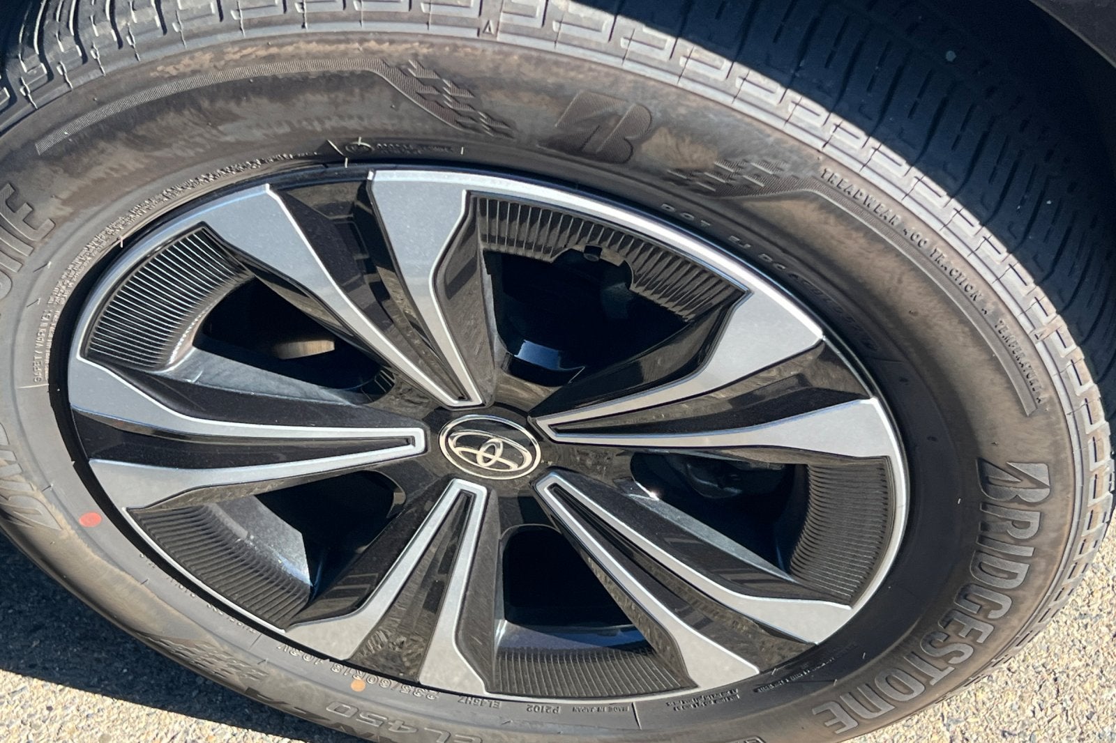 2024 Toyota bZ4X XLE
