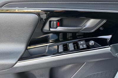 2025 Toyota bZ4X XLE