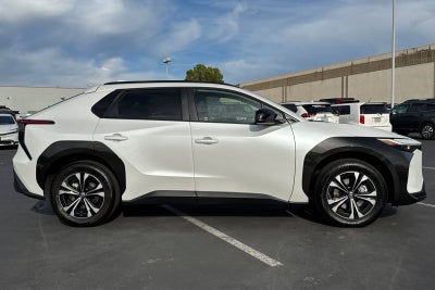 2025 Toyota bZ4X XLE