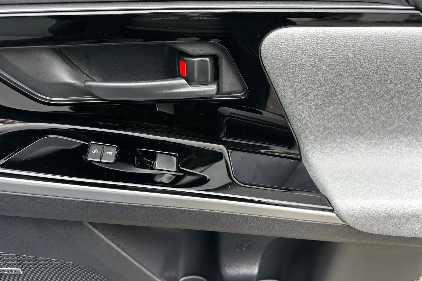 2024 Subaru Solterra Limited