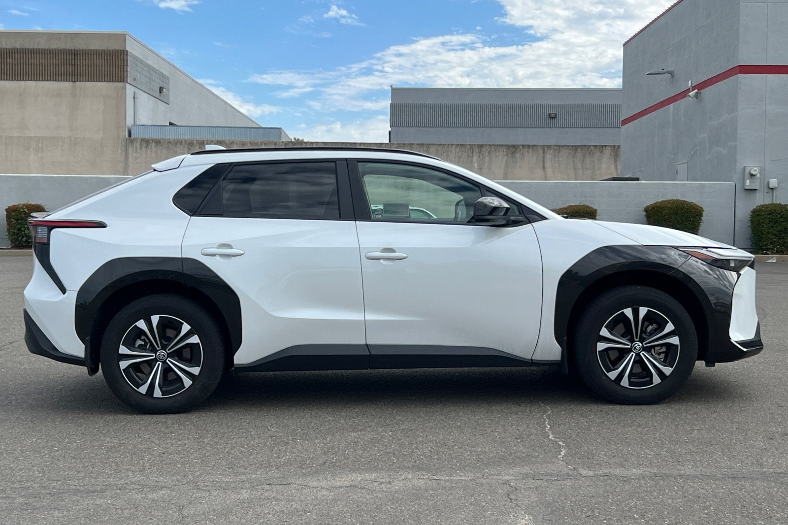 2024 Toyota bZ4X XLE