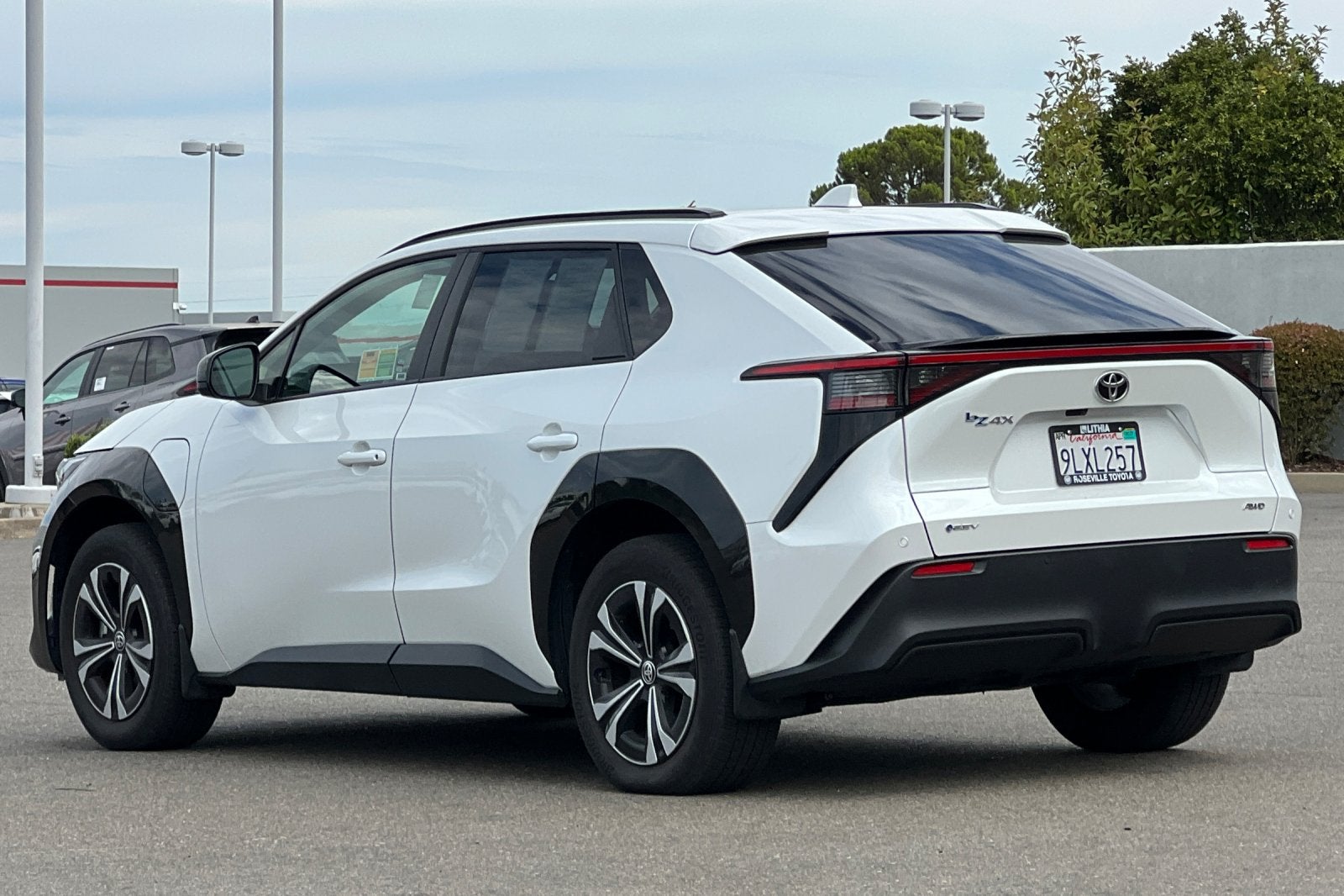 2024 Toyota bZ4X XLE