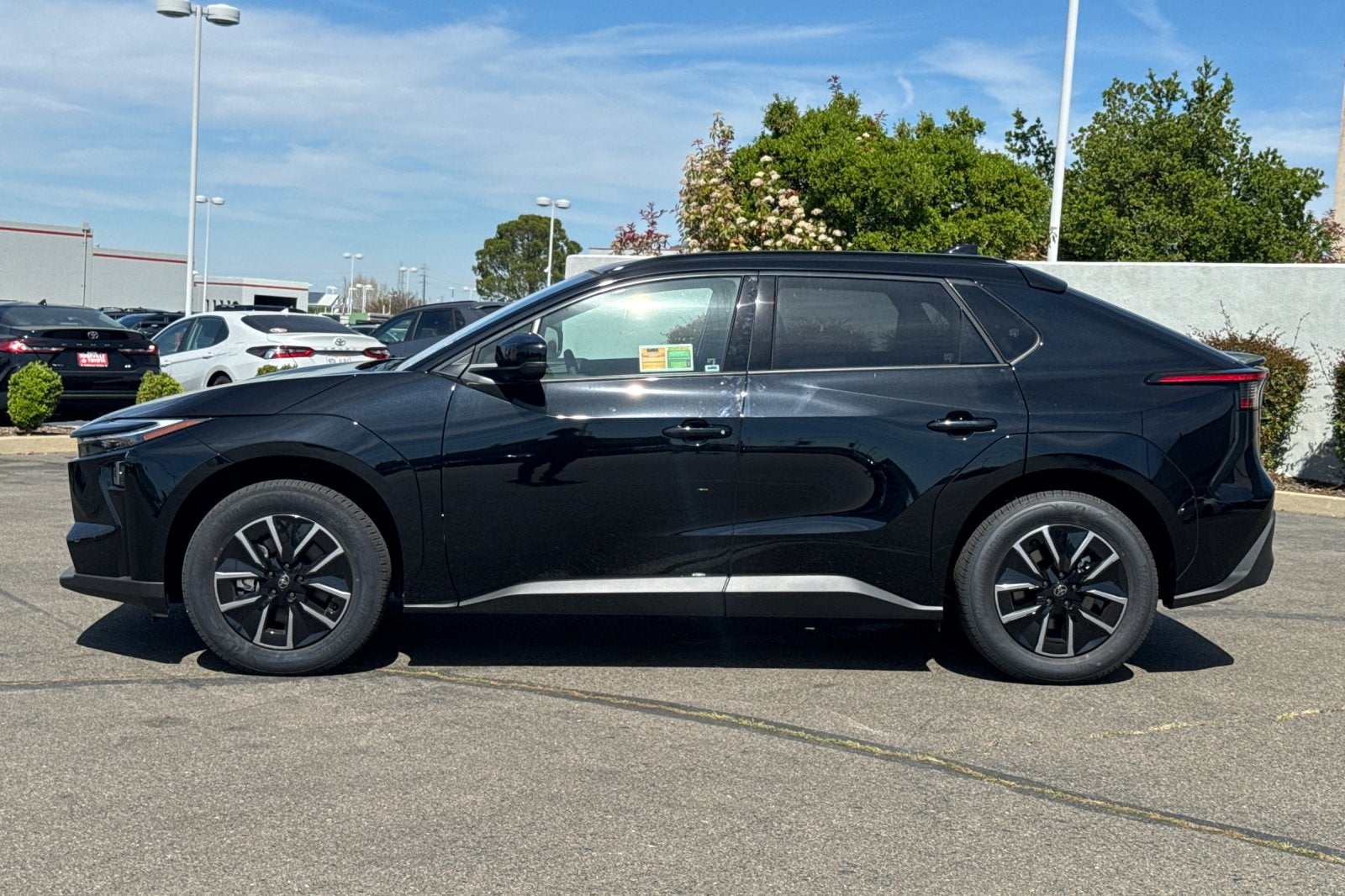 2026 Toyota bZ XLE Plus