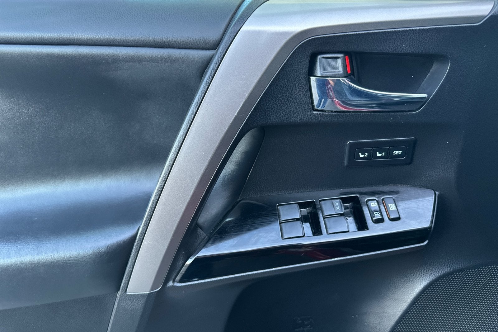 2018 Toyota RAV4 Hybrid Limited