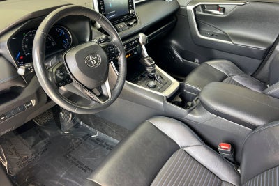 2019 Toyota RAV4 Hybrid XSE