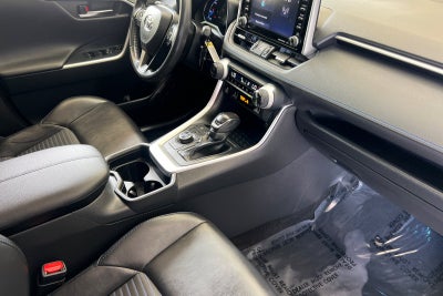 2019 Toyota RAV4 Hybrid XSE
