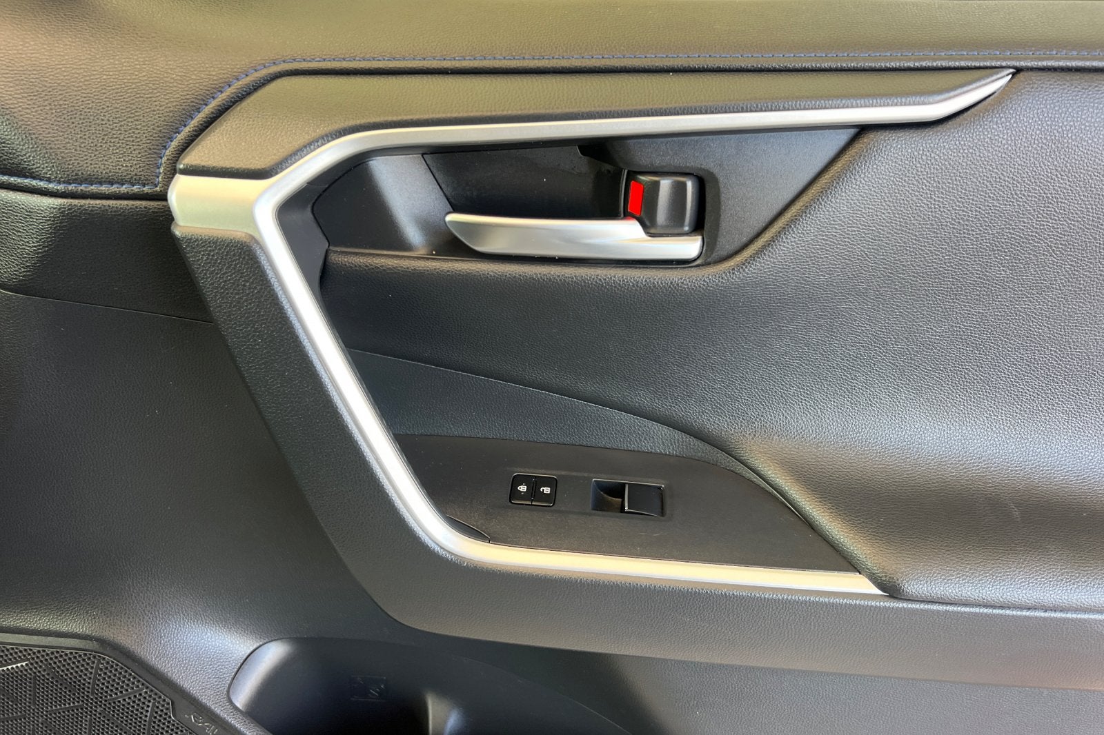 2019 Toyota RAV4 Hybrid XSE
