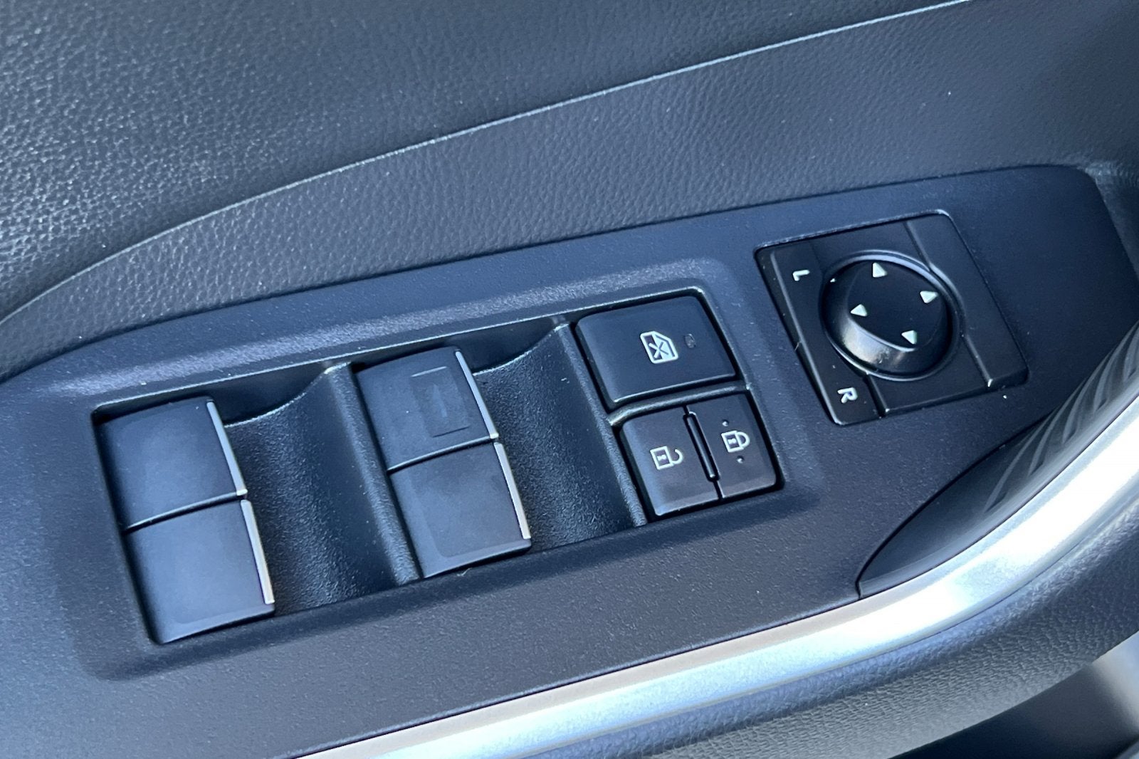 2019 Toyota RAV4 Hybrid XSE