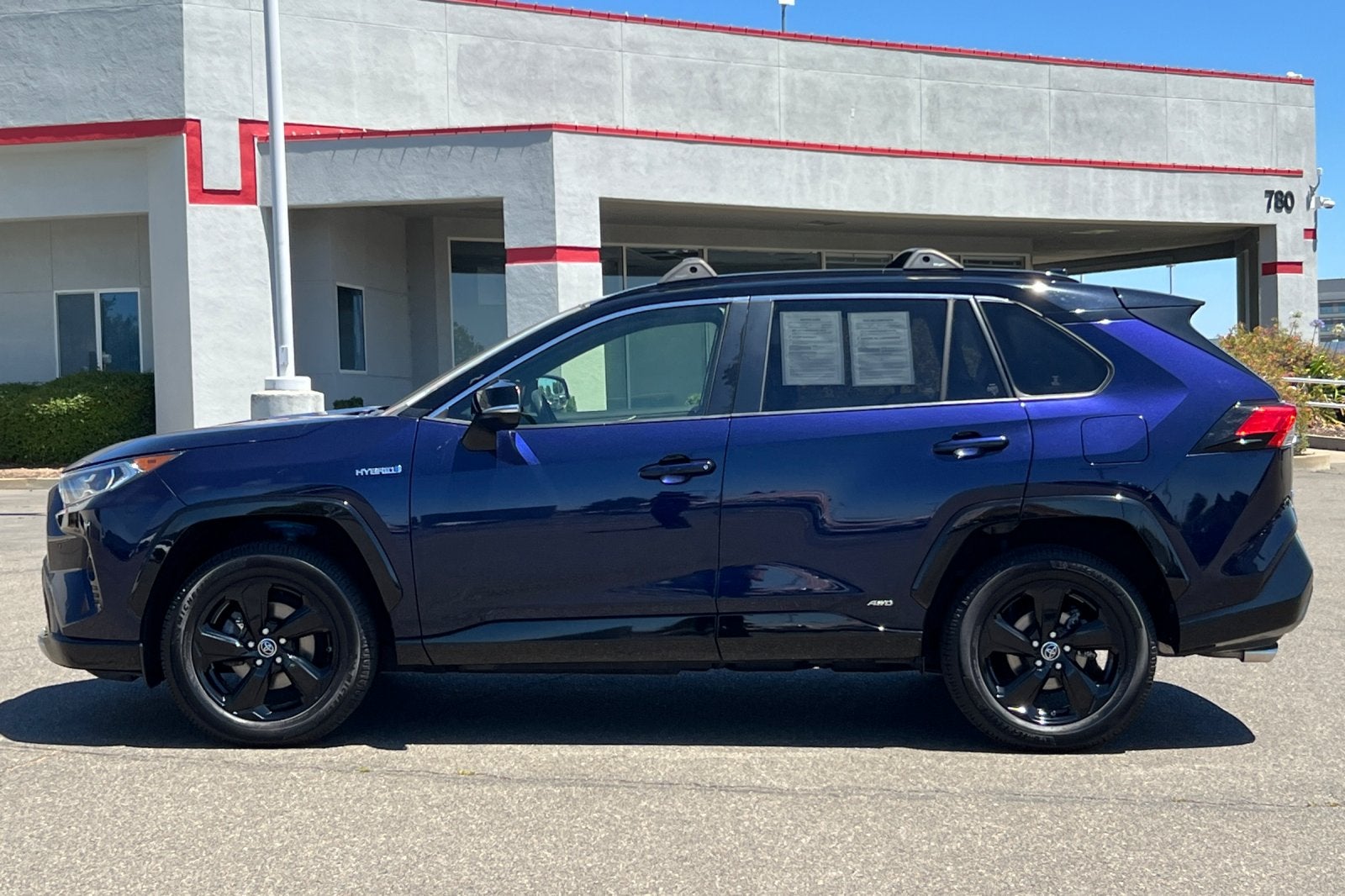 2019 Toyota RAV4 Hybrid XSE