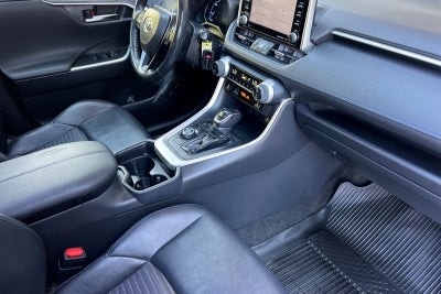 2020 Toyota RAV4 Hybrid XSE