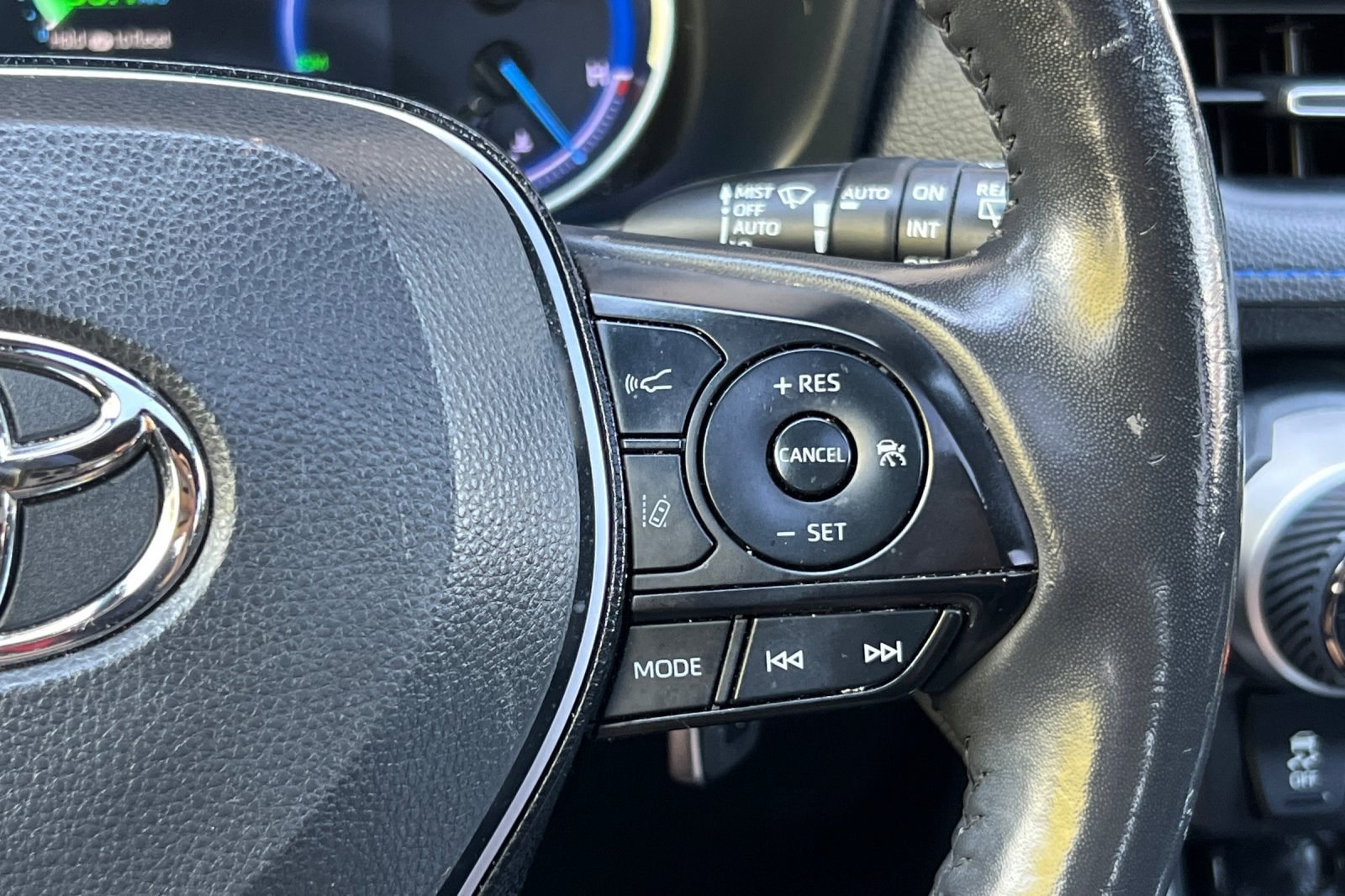 2020 Toyota RAV4 Hybrid XSE