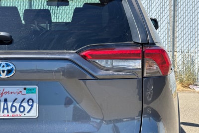 2020 Toyota RAV4 Hybrid LE