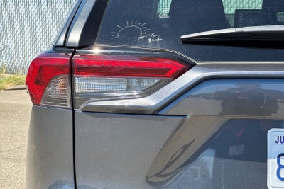 2020 Toyota RAV4 Hybrid LE
