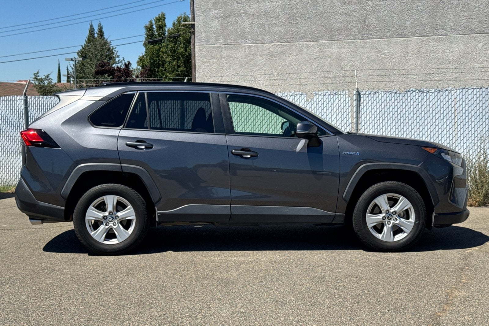 2020 Toyota RAV4 Hybrid LE
