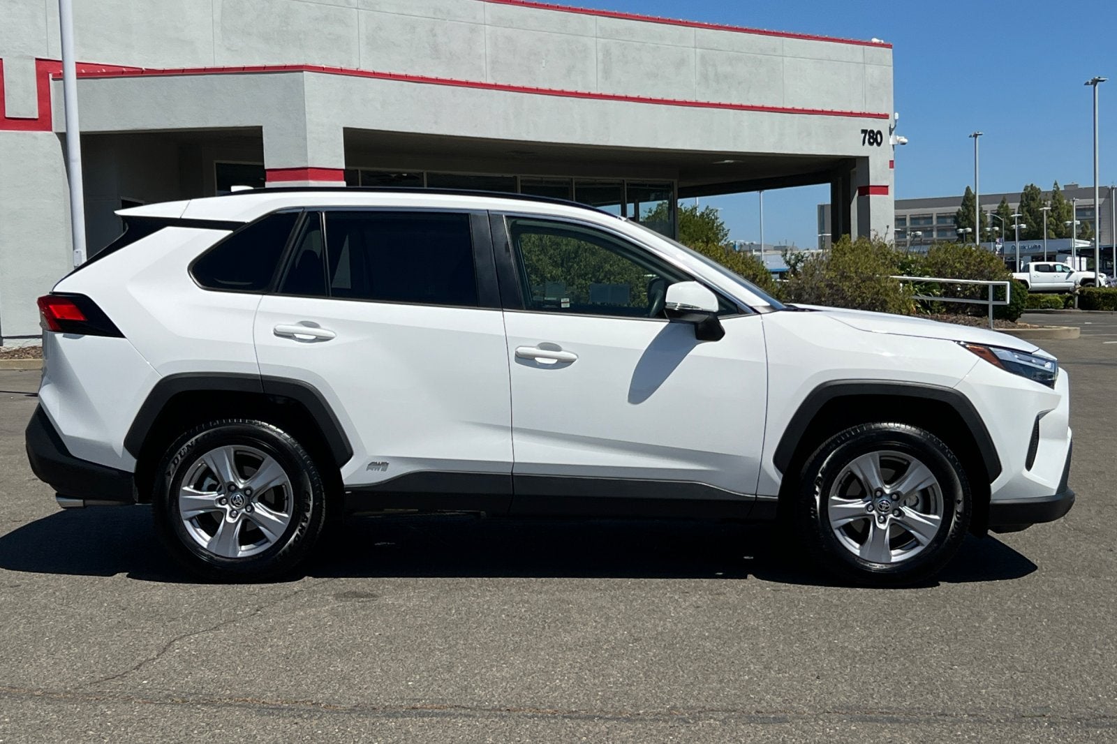 2025 Toyota RAV4 Hybrid LE