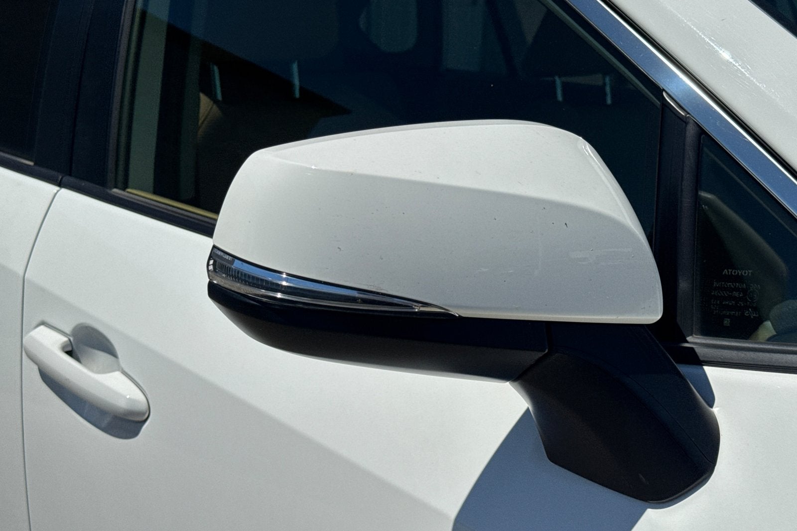 2020 Toyota RAV4 Hybrid LE