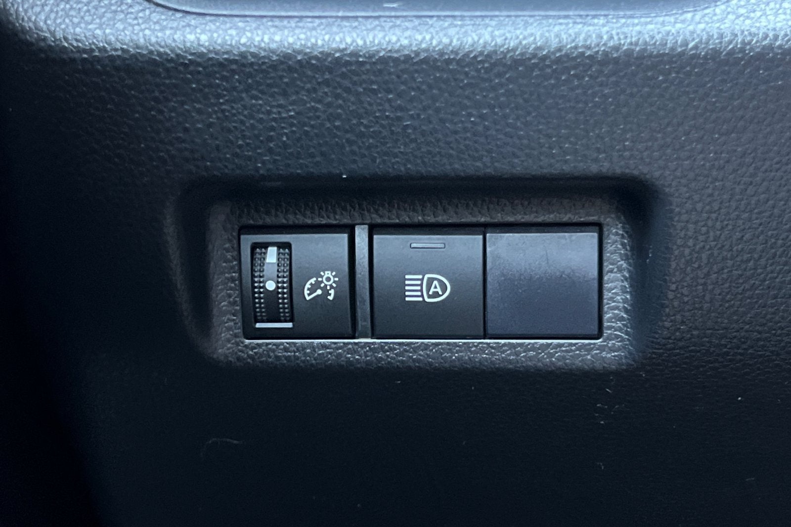 2020 Toyota RAV4 Hybrid LE