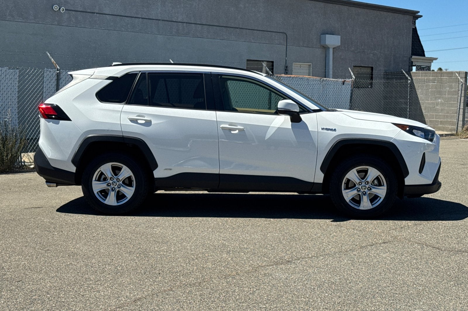 2020 Toyota RAV4 Hybrid LE