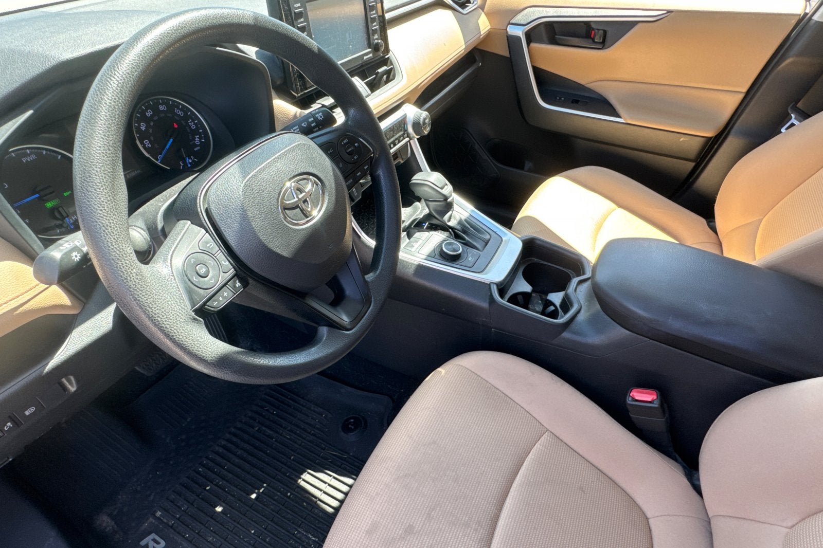2020 Toyota RAV4 Hybrid LE