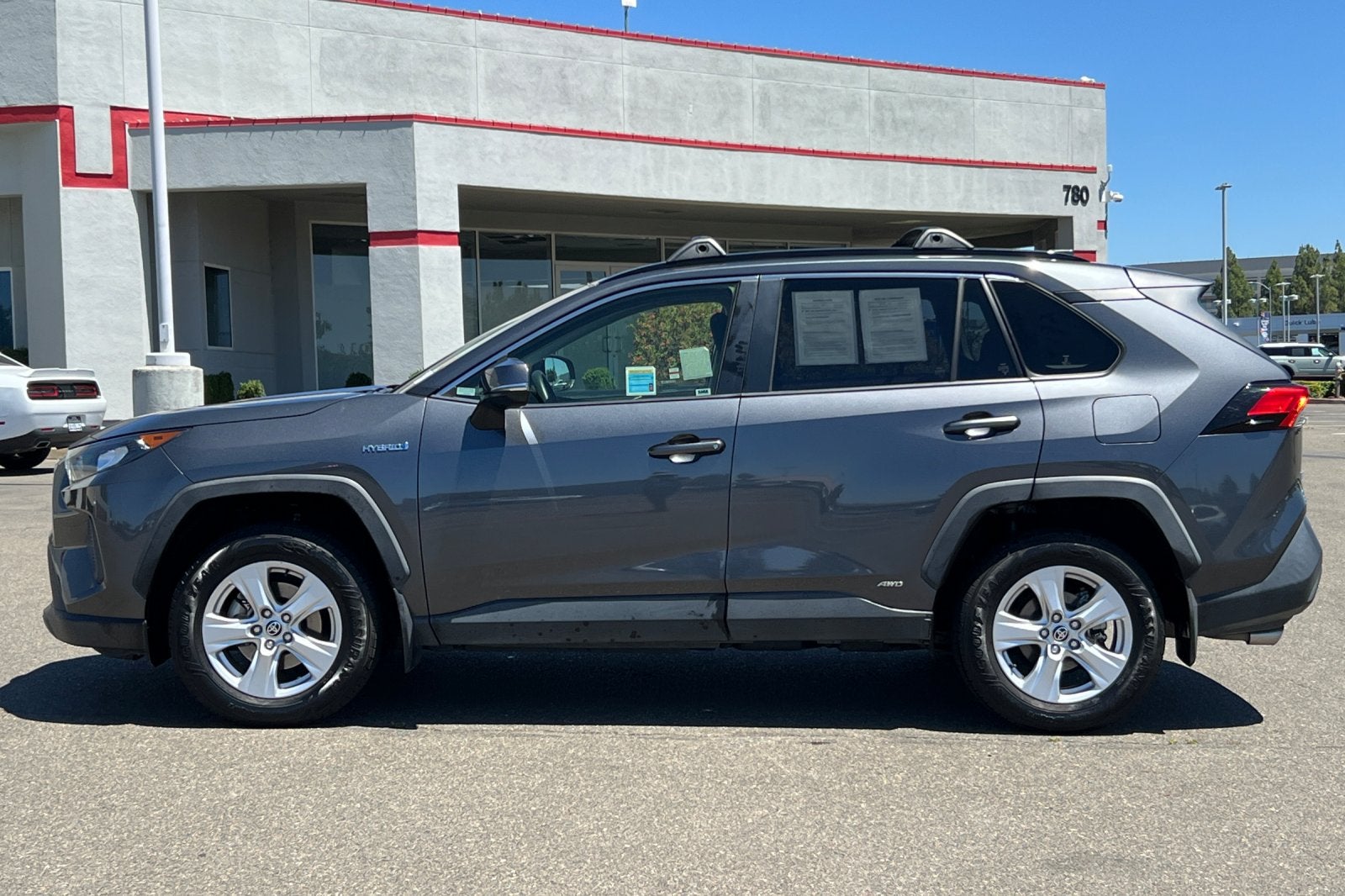 2020 Toyota RAV4 Hybrid LE
