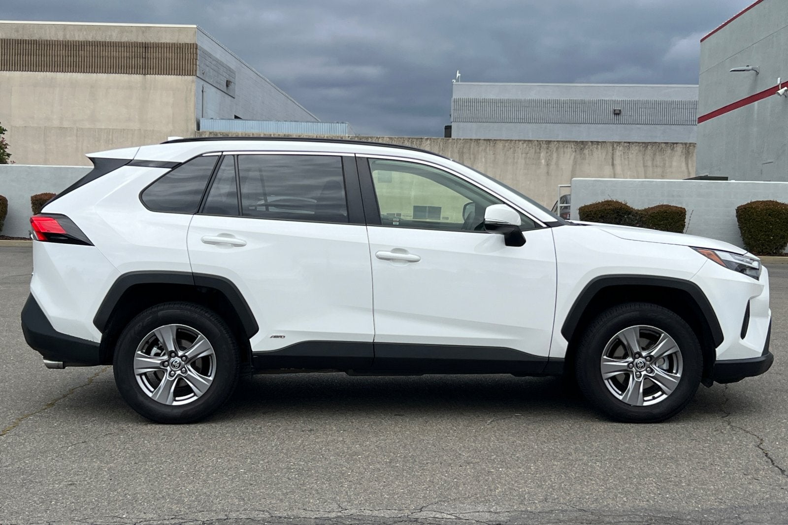 2023 Toyota RAV4 Hybrid LE