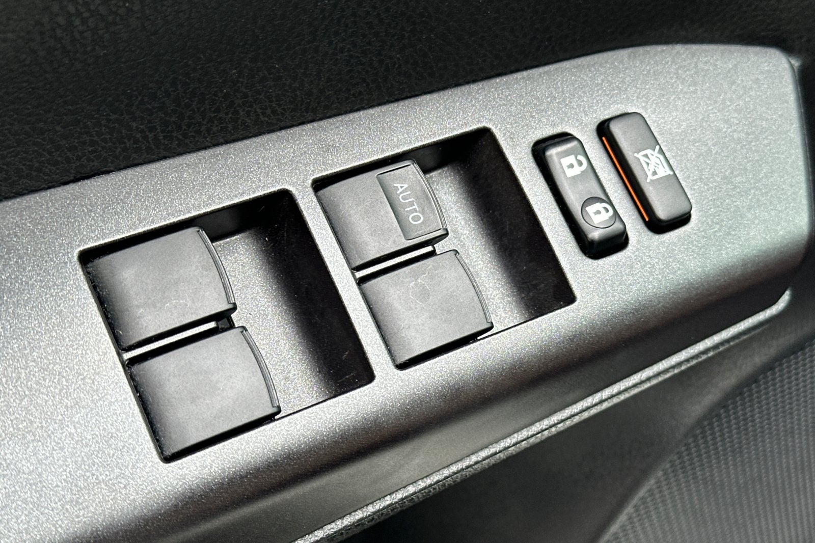 2018 Toyota RAV4 Hybrid XLE