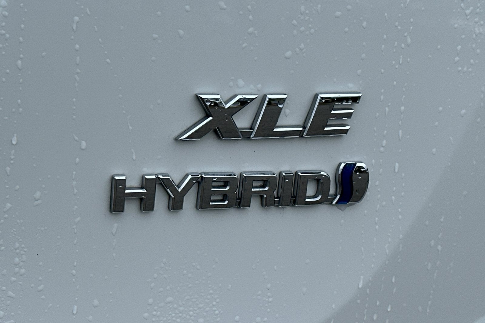 2018 Toyota RAV4 Hybrid XLE