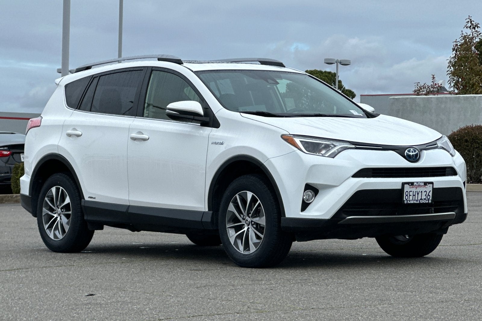 2018 Toyota RAV4 Hybrid XLE