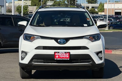 2017 Toyota RAV4 Hybrid XLE