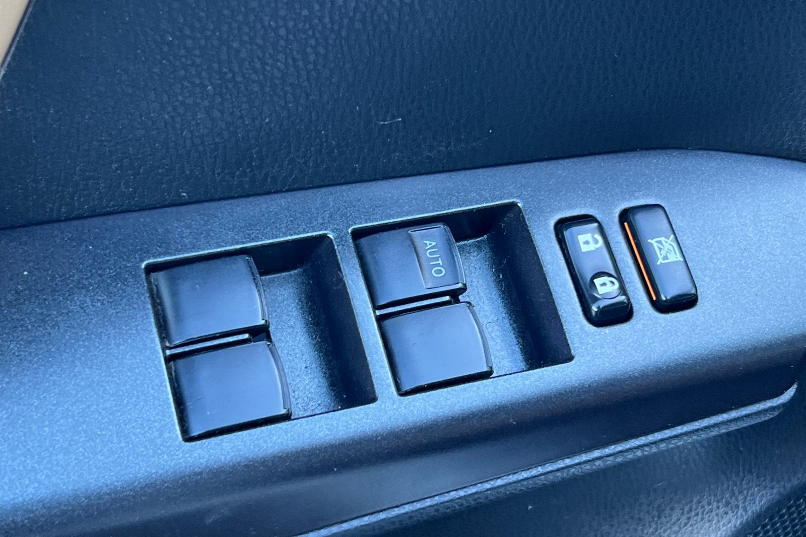 2017 Toyota RAV4 Hybrid XLE