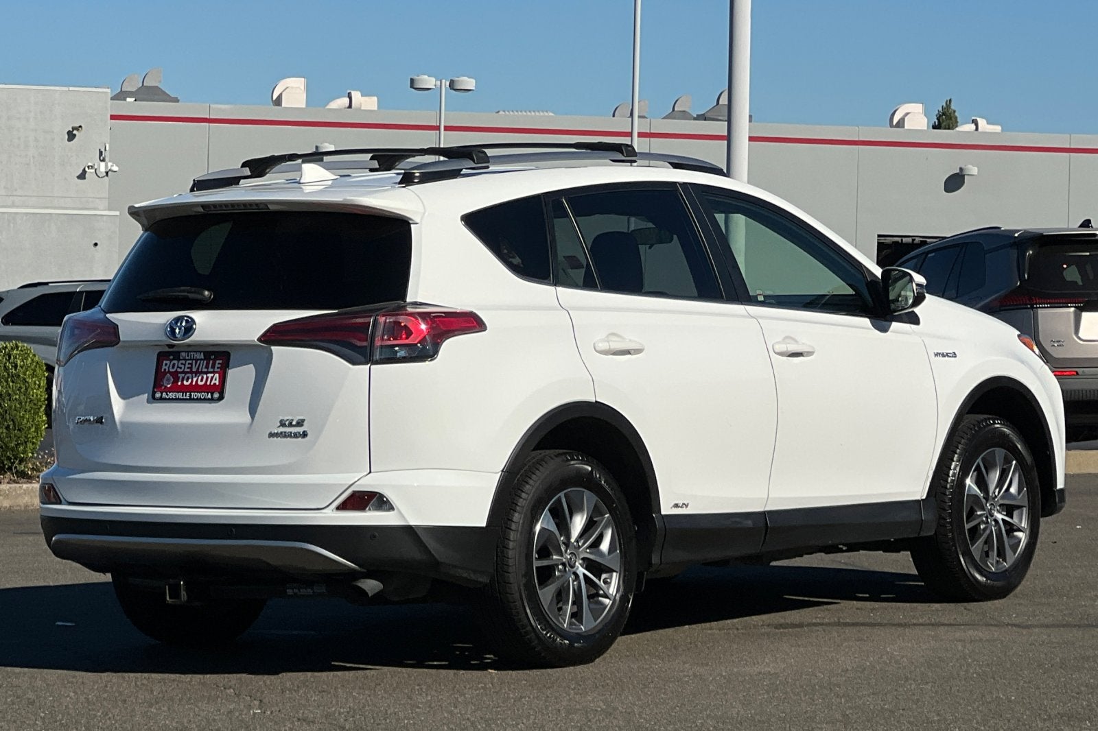 2017 Toyota RAV4 Hybrid XLE